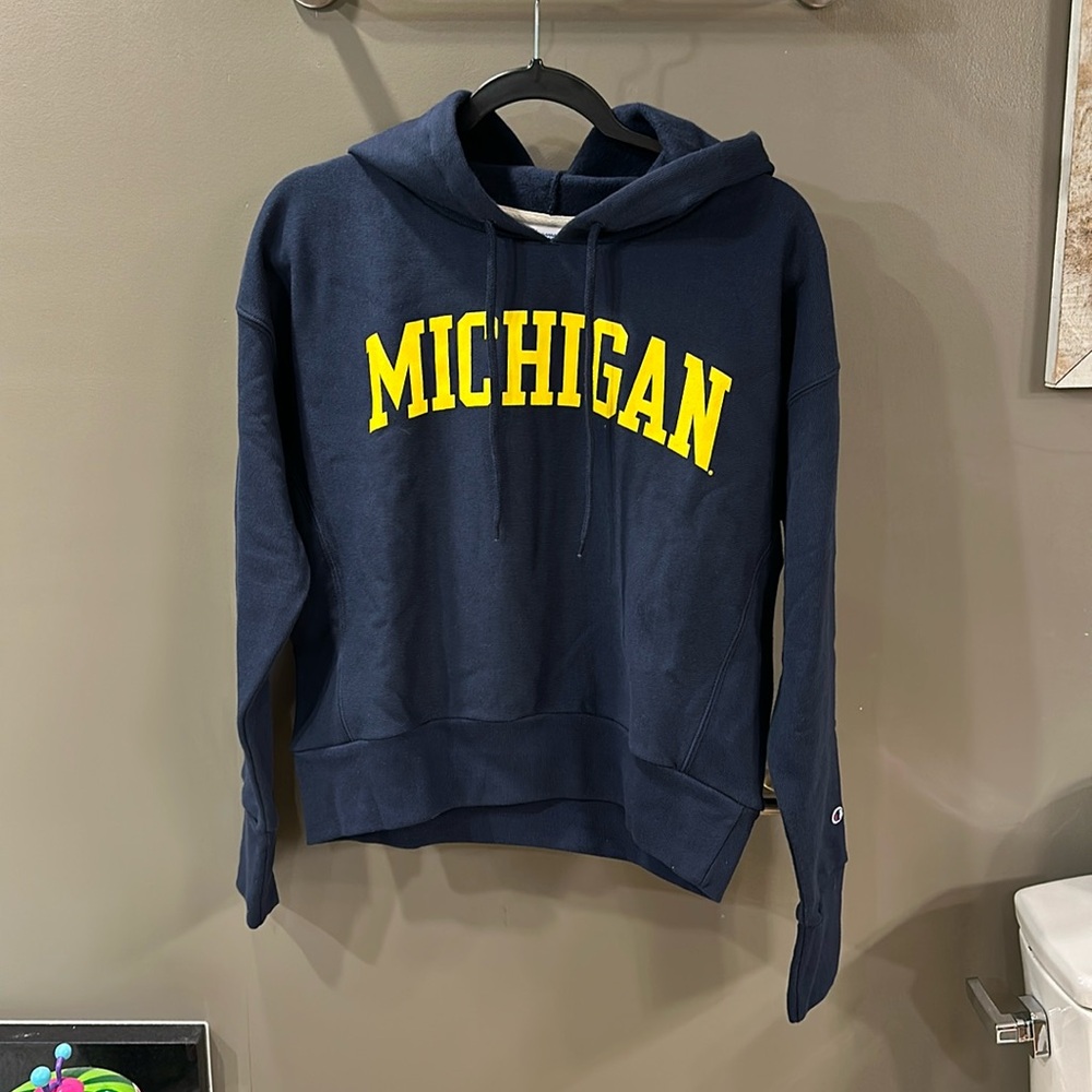 Champion University of Michigan Sweateshirt -Small